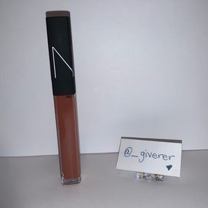 No Regrets 💋 NARS LIP GLOSS NWOB